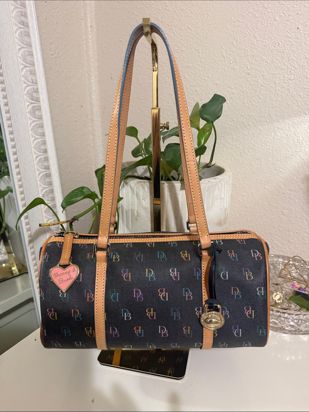 Dooney & Bourke y2k black  Signature Barrel Tote bag